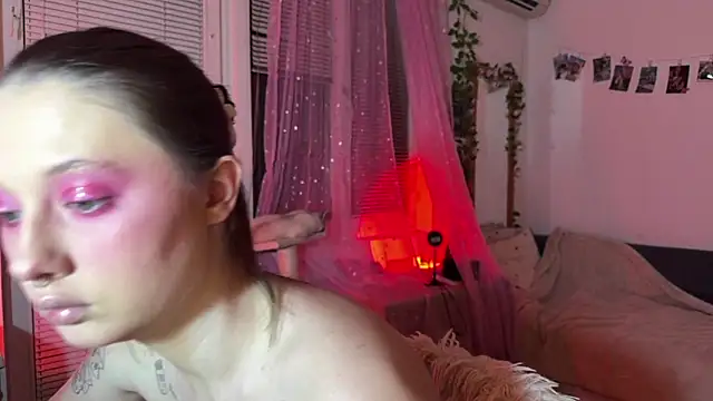 Jenny darling love online show from 06/22/26, 08:17