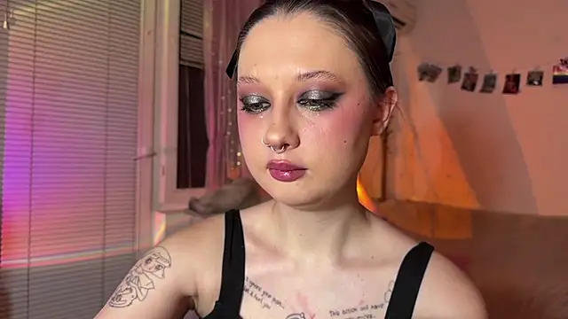 Jenny darling love online show from 06/30/26, 07:04