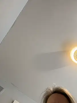 Snapshot of Cherry-red-xo chatting on 11/10/25, 02:49 Cherry-red-xo online show from 11/10/25, 02:49