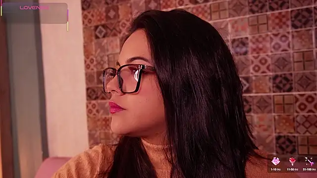 Sophia wilsonn  online show from 10/26/25, 08:42