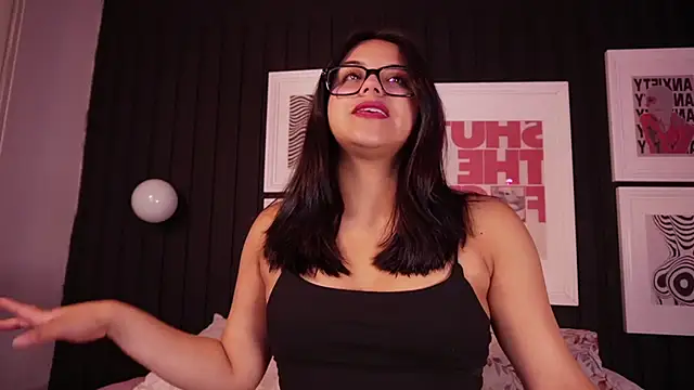 Snapshot of Sophia_wilsonn_ chatting on 02/21/26, 10:38 Sophia wilsonn online show from 02/21/26, 10:38