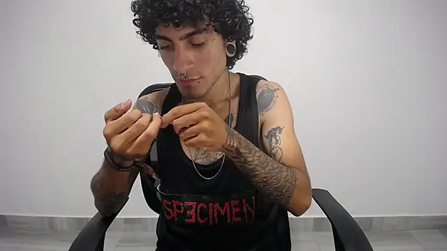 present the magic online show from 01/30/25, 05:52