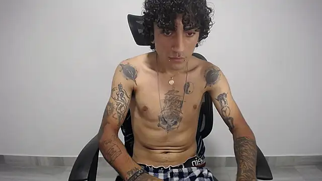 present the magic online show from 01/31/25, 02:15