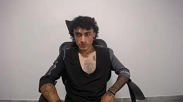 present the magic online show from 02/10/25, 08:42