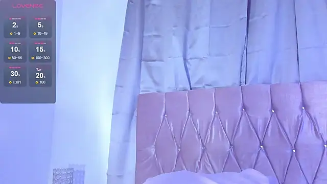 Ashley piinkk  online show from 12/30/24, 07:15