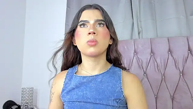 Ashley piinkk  online show from 02/19/25, 05:16