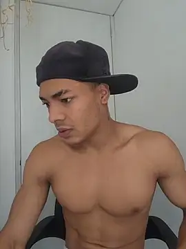 Snapshot of Jhonyblack_1 chatting on 06/14/26, 03:25 Jhonyblack 1 online show from 06/14/26, 03:25