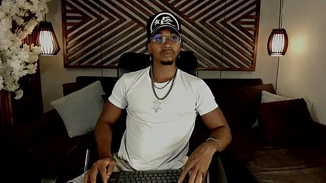 Snapshot of JamalMyst chatting on 05/20/26, 08:37 JamalMyst online show from 05/20/26, 08:37