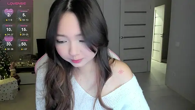 Fluffy Rose online show from 12/17/25, 02:06