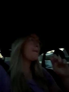 Snapshot of xX_HotCouple_Xx chatting on 09/28/25, 05:40 xX HotCouple Xx online show from 09/28/25, 05:40