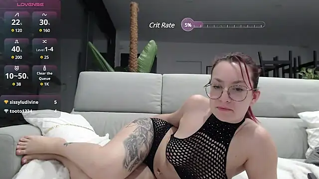 ladoucedu34 online show from 03/04/25, 11:11