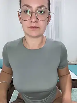 ladoucedu34 online show from 10/14/25, 08:20