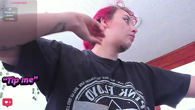 bonnie moon  online show from 09/12/25, 05:46