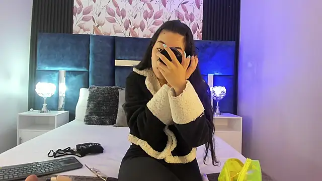 Susa1userma  online show from 01/09/26, 11:13