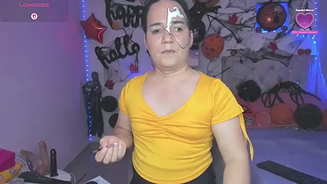 tania lucia1 online show from 10/28/25, 09:06