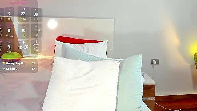 ClaraMariaMon online show from 01/10/25, 10:04