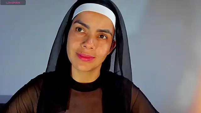 ClaraMariaMon online show from 02/19/25, 09:36