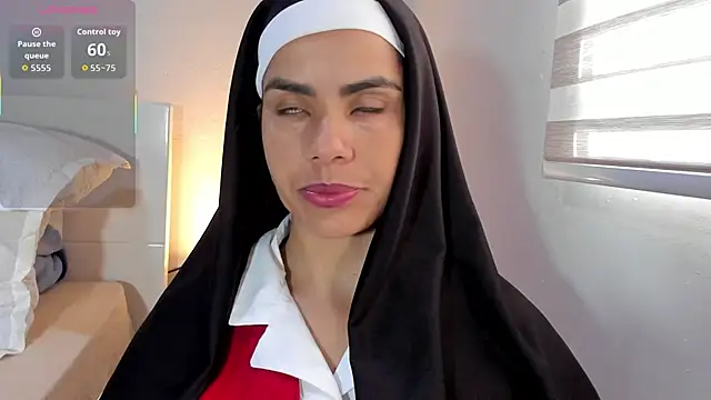 ClaraMariaMon online show from 12/16/25, 01:38