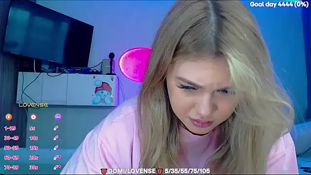 SuchCute online show from 02/08/26, 03:21