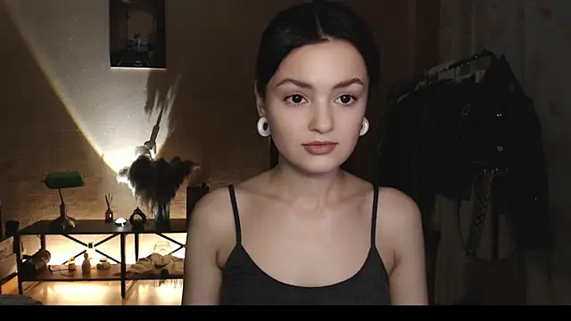 CuteRuby99 online show from 12/04/25, 11:30