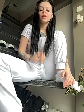 Snapshot of Highschoolpussy chatting on 03/14/25, 09:14 Highschoolpussy online show from 03/14/25, 09:14