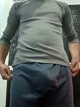 xyrus  online show from 12/25/24, 11:11