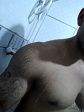 Snapshot of Jhonny_walkeer chatting on 11/22/25, 05:23 Jhonny walkeer online show from 11/22/25, 05:23