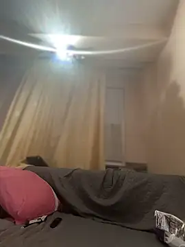 Nikolaiyy online show from 09/23/25, 12:13