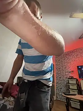 Nikolaiyy online show from 04/09/26, 09:53