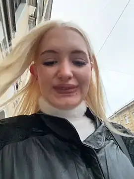 Milkyy wway online show from 11/19/25, 06:35