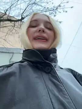 Milkyy wway online show from 12/15/25, 07:12