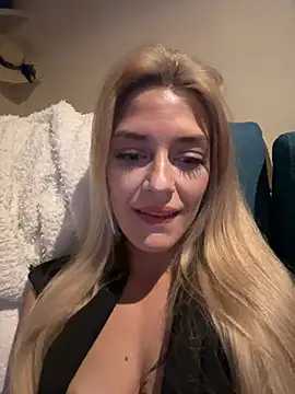 Lolitaxlola online show from 03/15/25, 11:28