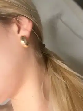 Lolitaxlola online show from 04/21/26, 10:01