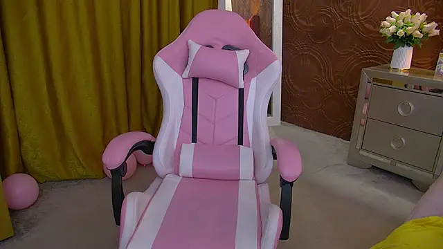 IrisMonn online show from 12/11/24, 09:19