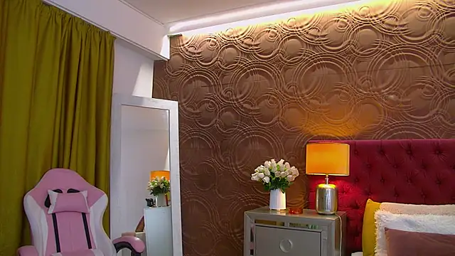 IrisMonn online show from 03/15/25, 06:36