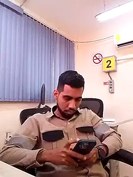 EnriquePersian197 online show from 01/16/25, 07:20