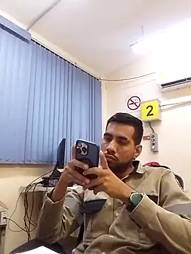 EnriquePersian197 online show from 02/19/25, 01:18