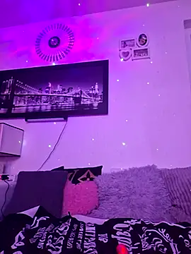 Snapshot of Jaylaloveofficial chatting on 03/11/25, 01:26 Jaylaloveofficial online show from 03/11/25, 01:26