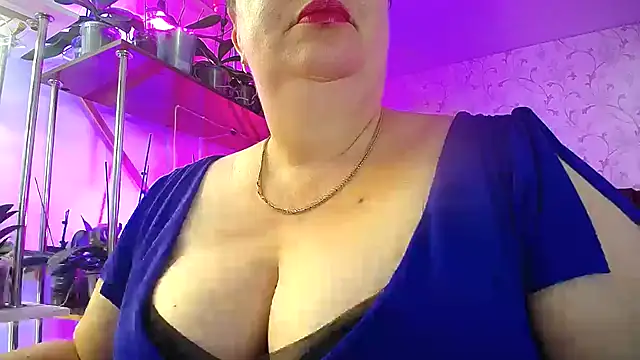 Snapshot of _Sweet_Woman chatting on 09/21/25, 04:58 Sweet Woman online show from 09/21/25, 04:58