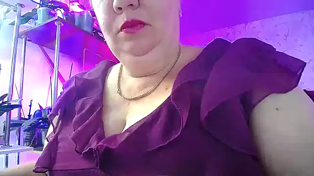 Snapshot of _Sweet_Woman chatting on 09/28/25, 05:24 Sweet Woman online show from 09/28/25, 05:24