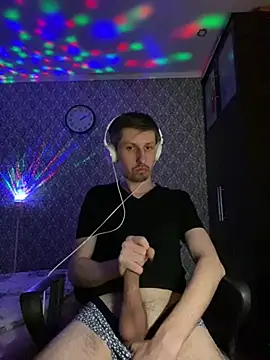 Aki-Laky online show from 02/24/25, 07:19