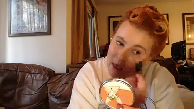 Snapshot of JosieAndYou chatting on 02/14/26, 11:18 JosieAndYou online show from 02/14/26, 11:18