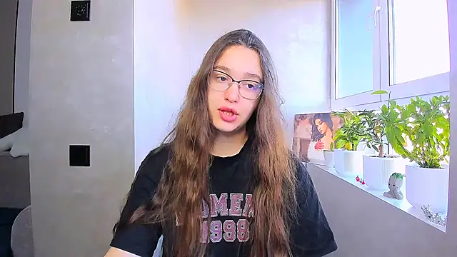 fancy bunny online show from 05/05/26, 05:37