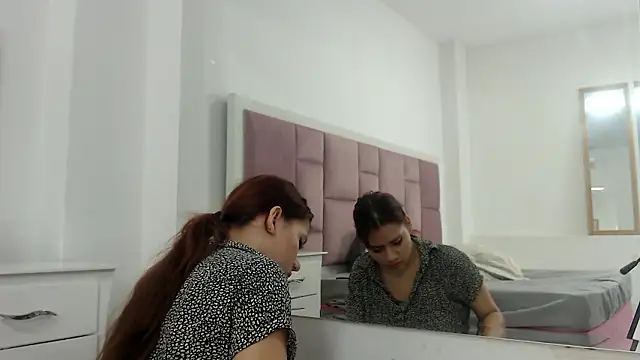 crystalhoneyy1 online show from 12/02/24, 11:34