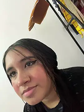 Snapshot of melyescobar chatting on 01/05/25, 12:10 melyescobar online show from 01/05/25, 12:10