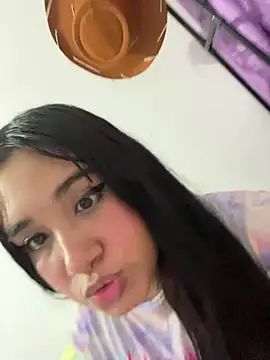 Snapshot of melyescobar chatting on 01/14/25, 12:03 melyescobar online show from 01/14/25, 12:03