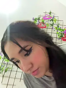 Snapshot of melyescobar chatting on 03/07/25, 12:12 melyescobar online show from 03/07/25, 12:12