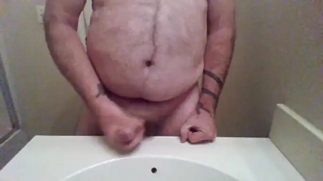 Snapshot of WatchinU82 chatting on 11/22/25, 05:17 WatchinU82 online show from 11/22/25, 05:17