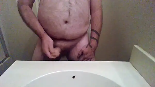 Snapshot of WatchinU82 chatting on 12/02/25, 04:40 WatchinU82 online show from 12/02/25, 04:40