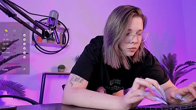 AliceSunday online show from 01/16/25, 10:12